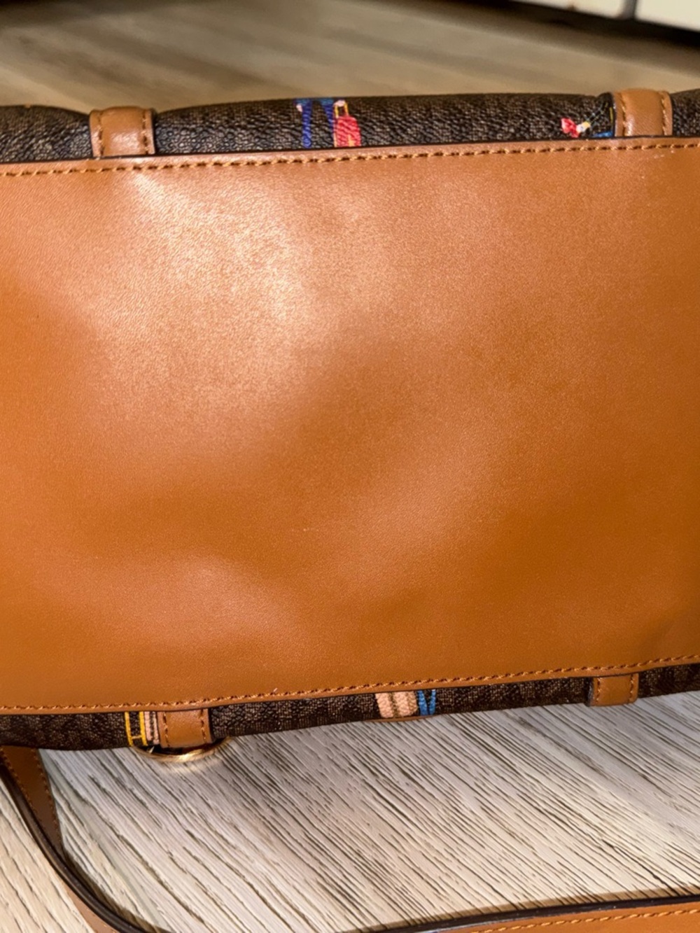 MICHAEL Michael Kors
Bedford Travel Medium Duffle Satchel - Picture 3 of 4